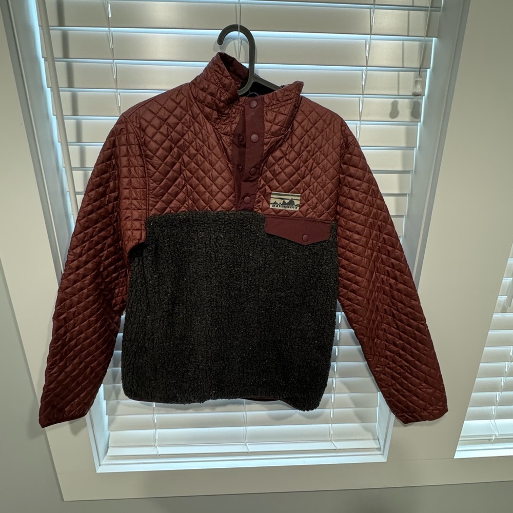 Patagonia pull over - Picture 2 of 3